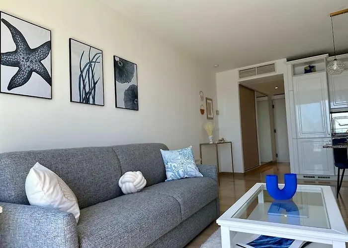 Splendide Vue Mer, Proche Centre アパート ボーソレイユ